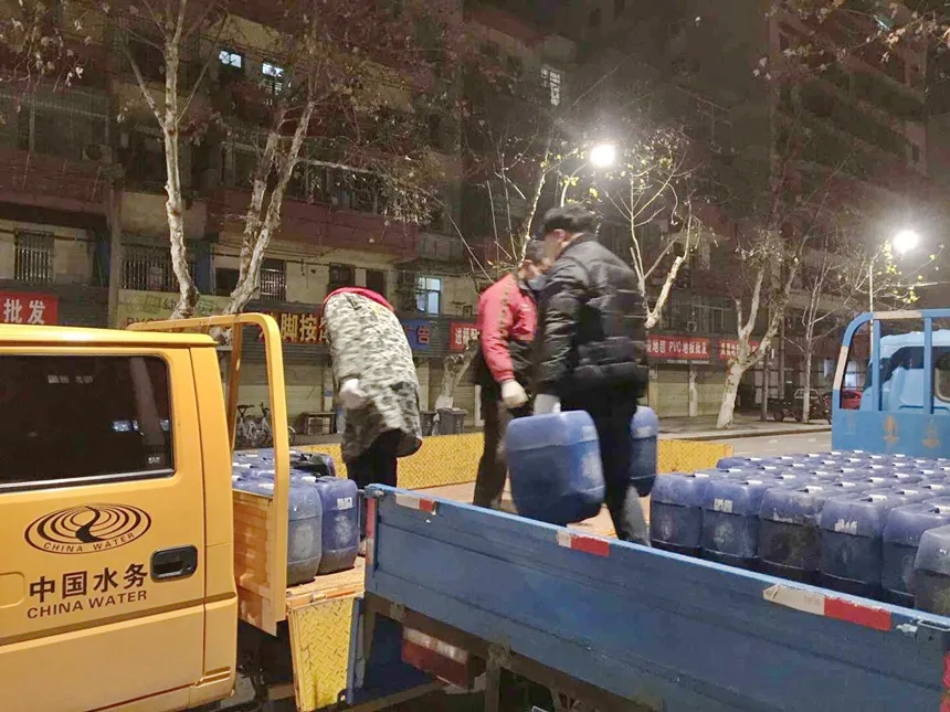 1582434567229937.jpg 640.webp (7).jpg